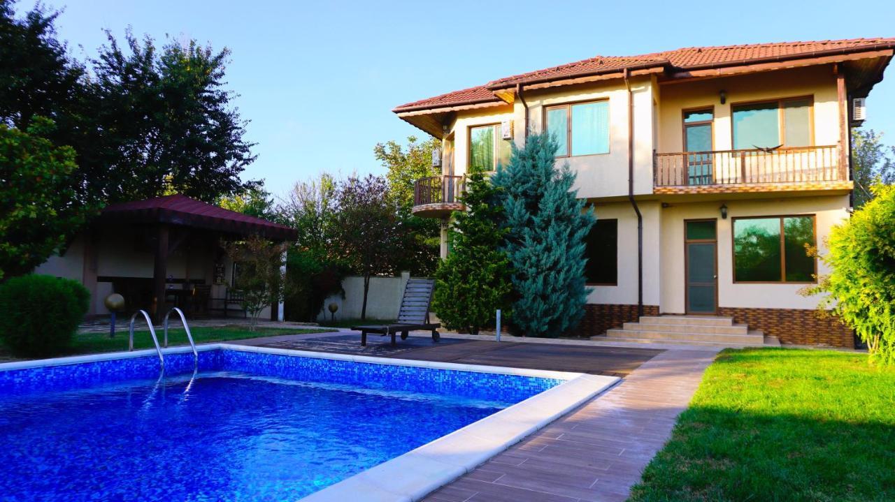 Вила Силва - Villa Silva Bŭlgarevo Exteriör bild