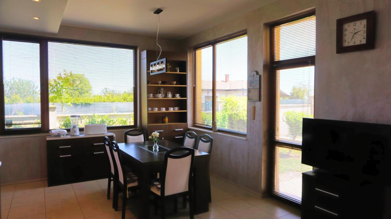 Вила Силва - Villa Silva Bŭlgarevo Exteriör bild